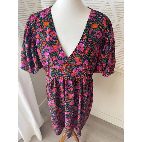 Shop the Mint Women’s XL Be Yourself Black Floral Babydoll Dress - Picture 4 of 10